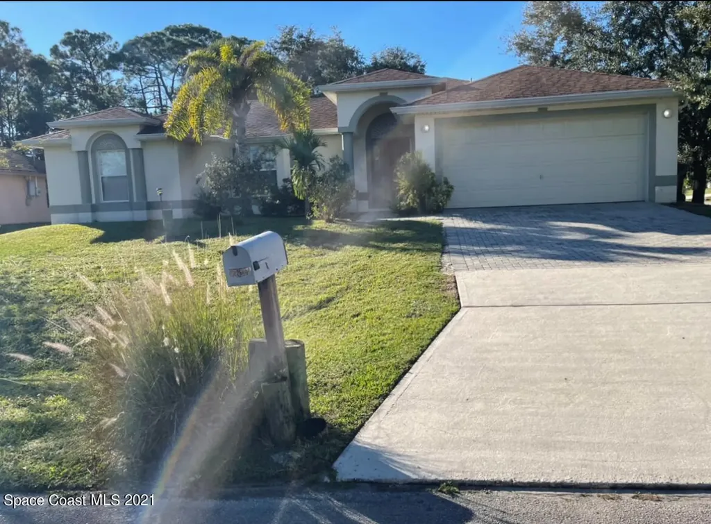 1694 Capistrano Avenue NW Palm Bay FL 32907