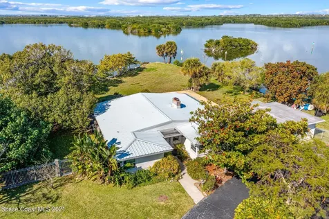 87 W Bay Drive Cocoa Beach FL 32931