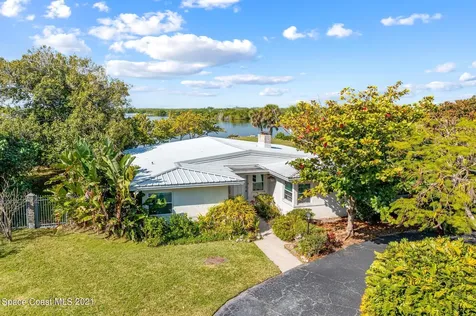 87 W Bay Drive Cocoa Beach FL 32931