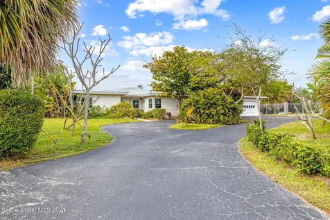 87 W Bay Drive Cocoa Beach FL 32931