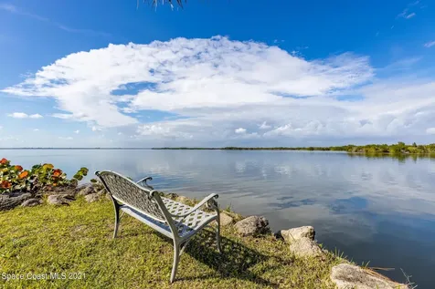 87 W Bay Drive Cocoa Beach FL 32931