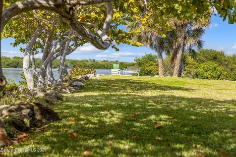 87 W Bay Drive Cocoa Beach FL 32931