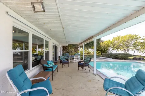 87 W Bay Drive Cocoa Beach FL 32931