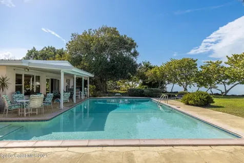 87 W Bay Drive Cocoa Beach FL 32931
