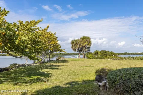 87 W Bay Drive Cocoa Beach FL 32931