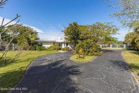87 W Bay Drive Cocoa Beach FL 32931