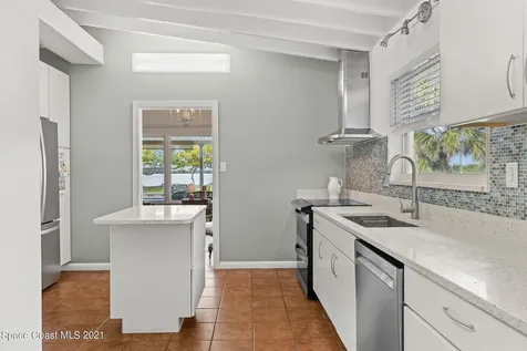 87 W Bay Drive Cocoa Beach FL 32931