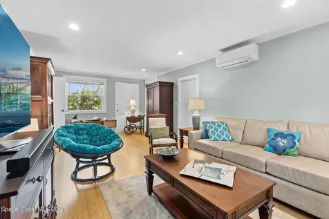 87 W Bay Drive Cocoa Beach FL 32931