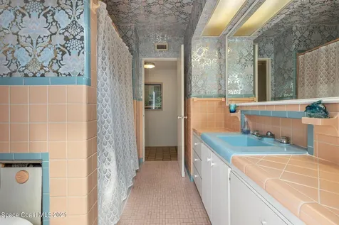 87 W Bay Drive Cocoa Beach FL 32931