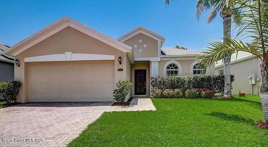 10151 Shadow Creek Drive Orlando FL 32832