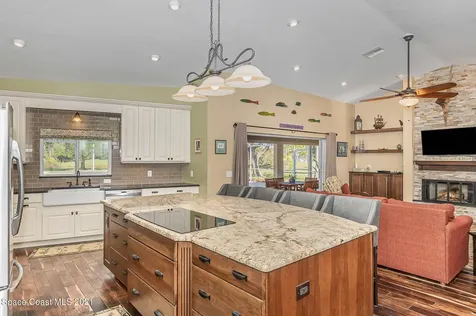872 Spanish Wells Drive Melbourne FL 32940