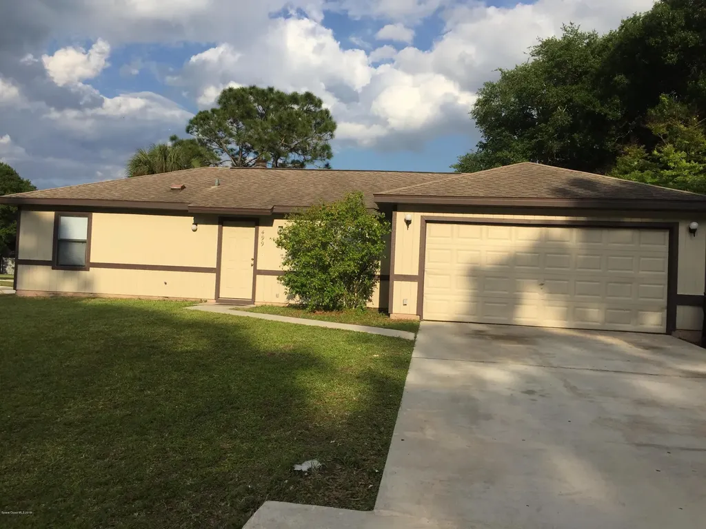 499 Carolina Avenue NW Palm Bay FL 32907