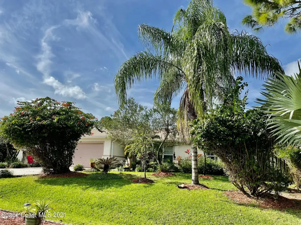 188 Hilton Avenue NW Palm Bay FL 32907