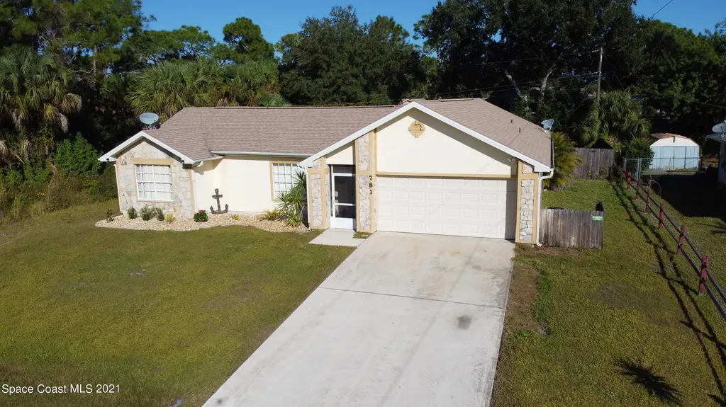 781 Simon Street SE Palm Bay FL 32909
