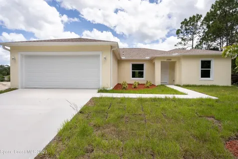 950 Douglas Street SE Palm Bay FL 32909