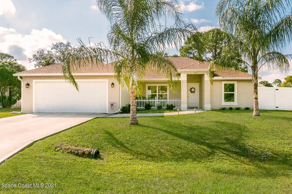 616 Evergreen Street NE Palm Bay FL 32907