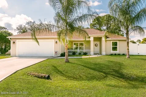 616 Evergreen Street NE Palm Bay FL 32907
