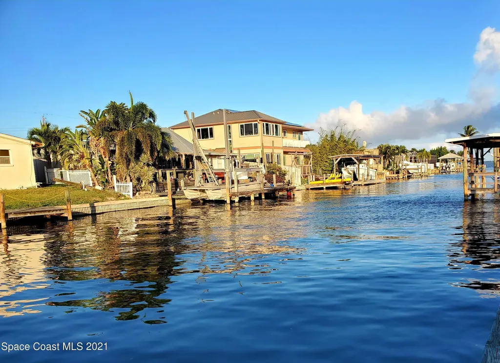 1690 Rochelle Parkway Merritt Island FL 32952