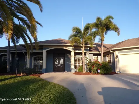 807 Holden Court Sebastian FL 32958