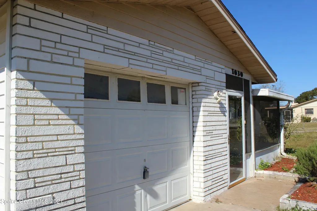 1030 N Carpenter Road Titusville FL 32796