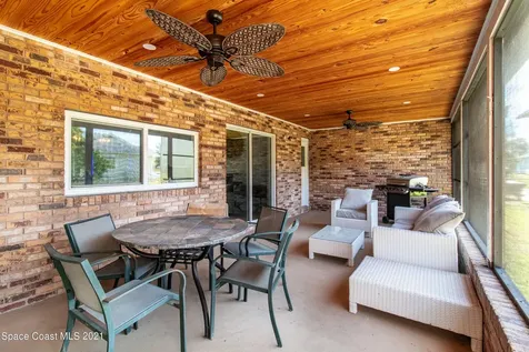 914 Mina Avenue NE Palm Bay FL 32907