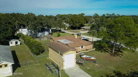 914 Mina Avenue NE Palm Bay FL 32907
