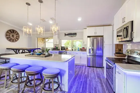 914 Mina Avenue NE Palm Bay FL 32907