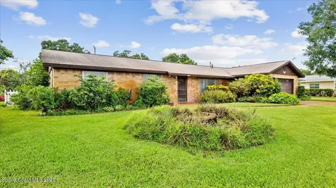 1740 Robin Hood Avenue Titusville FL 32796