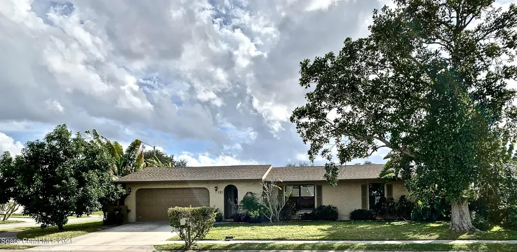 131 Via De La Reina Merritt Island FL 32953