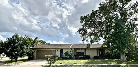 131 Via De La Reina Merritt Island FL 32953