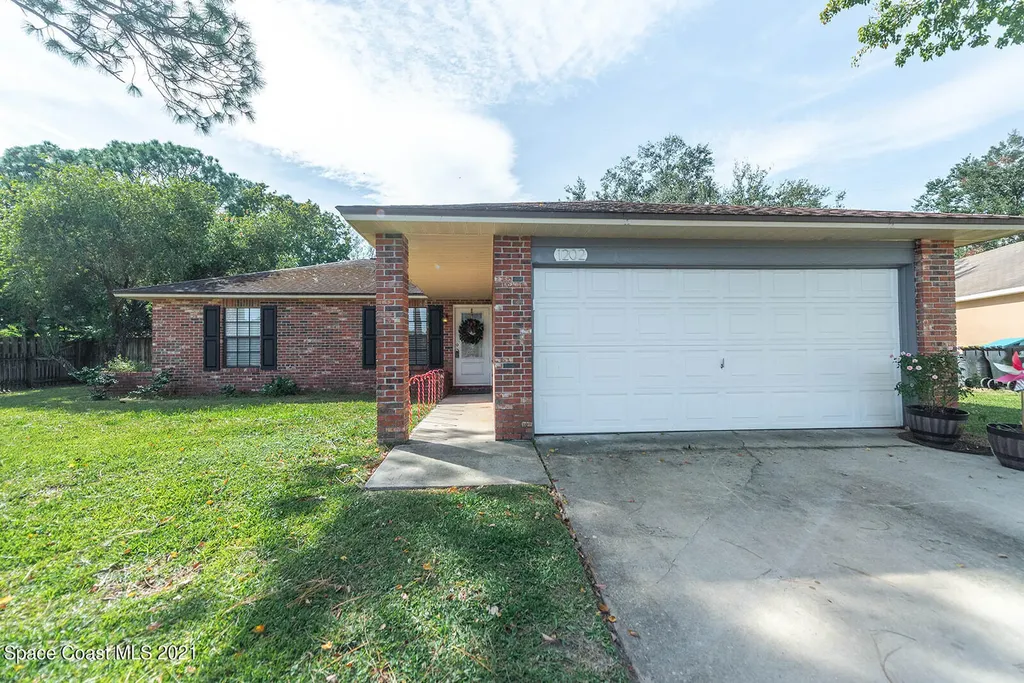 1202 Auburn Avenue NW Palm Bay FL 32907