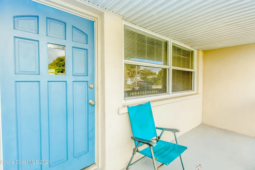 594 Oxford Avenue Melbourne FL 32935