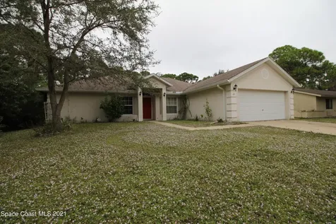131 Whirl Street SW Palm Bay FL 32908