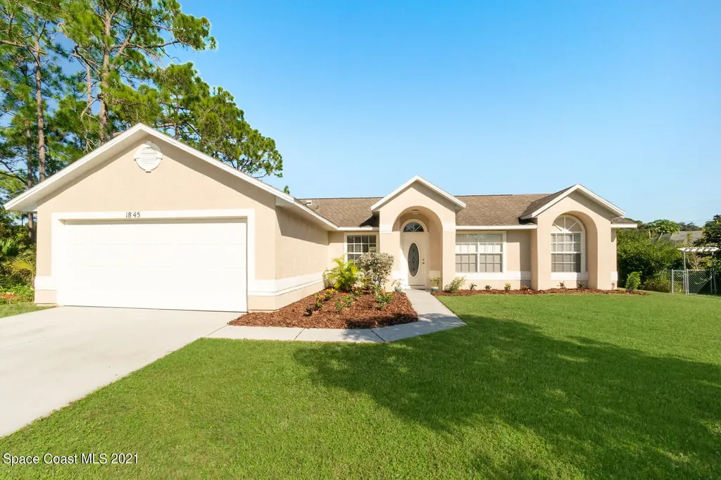 1845 Gallivan Street NW Palm Bay FL 32907
