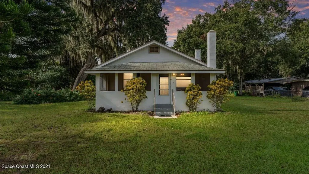 2310 Railroad Avenue Mims FL 32754