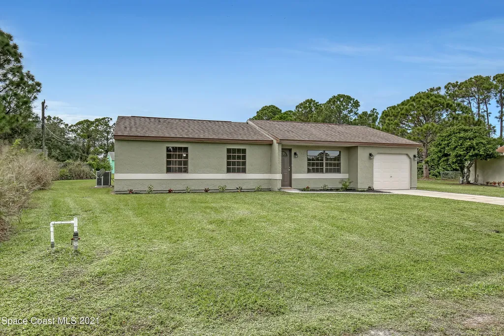 1214 Vancouver Avenue SE Palm Bay FL 32909