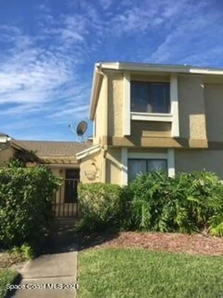 1031 Abada Court NE Palm Bay FL 32905