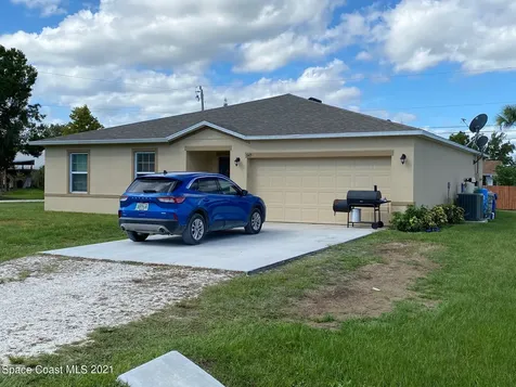 8415 96th Court Vero Beach FL 32967