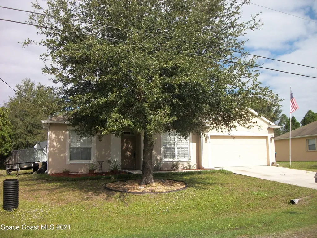 297 Farley Street SW Palm Bay FL 32908