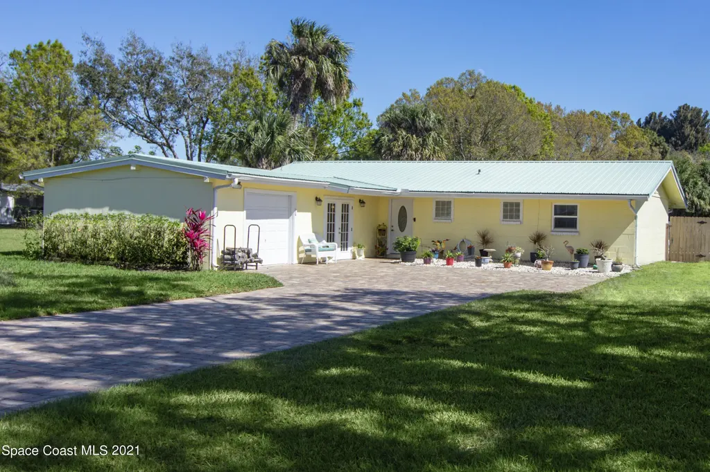 1281 Knecht Road NE Palm Bay FL 32905