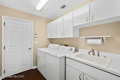 1920 Canterbury Drive Indialantic FL 32903