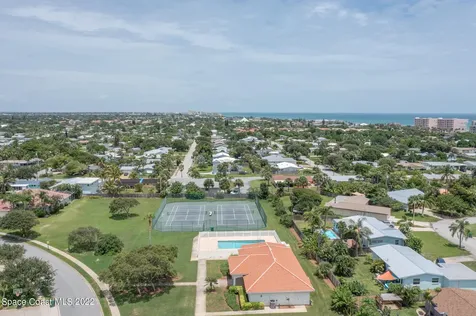 1920 Canterbury Drive Indialantic FL 32903