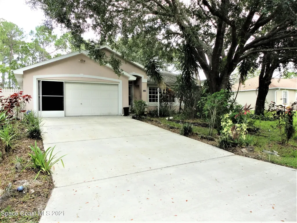 1140 Savannah Street SE Palm Bay FL 32909