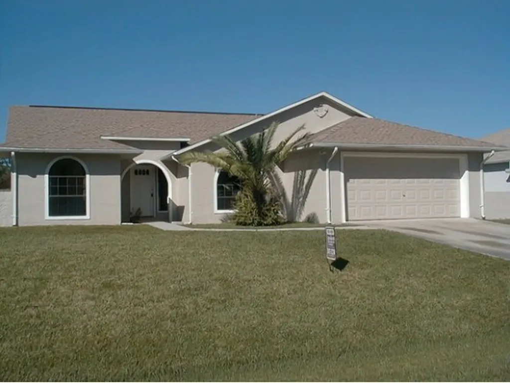 1290 Coral Reef Avenue NW Palm Bay FL 32907