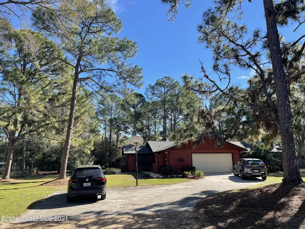 1525 Masters Road NW Palm Bay FL 32907