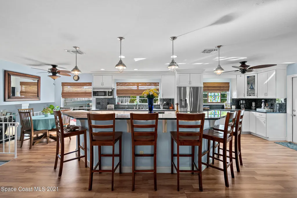 594 Jamaica Boulevard Satellite Beach FL 32937