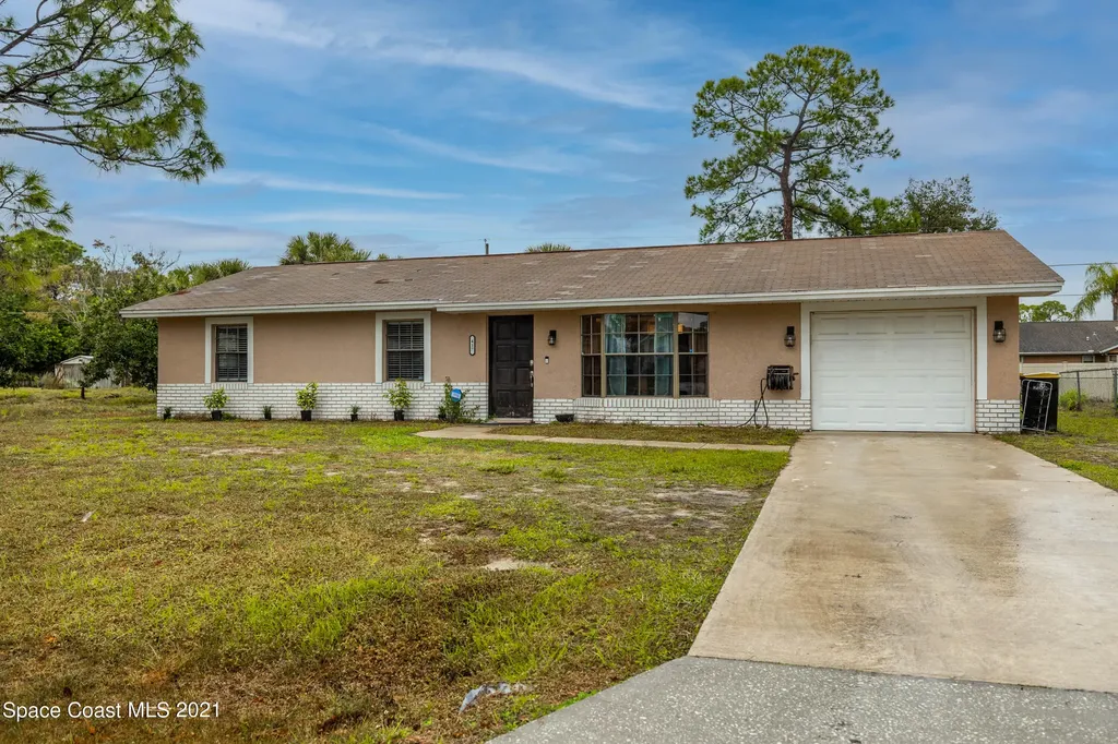 417 Binney Street NE Palm Bay FL 32907