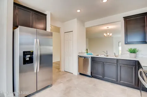 531 Old Country Road SE Palm Bay FL 32909