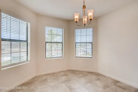 531 Old Country Road SE Palm Bay FL 32909