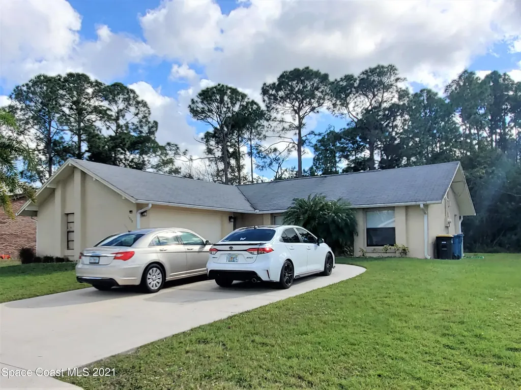 1558 Lombard Street NW Palm Bay FL 32907
